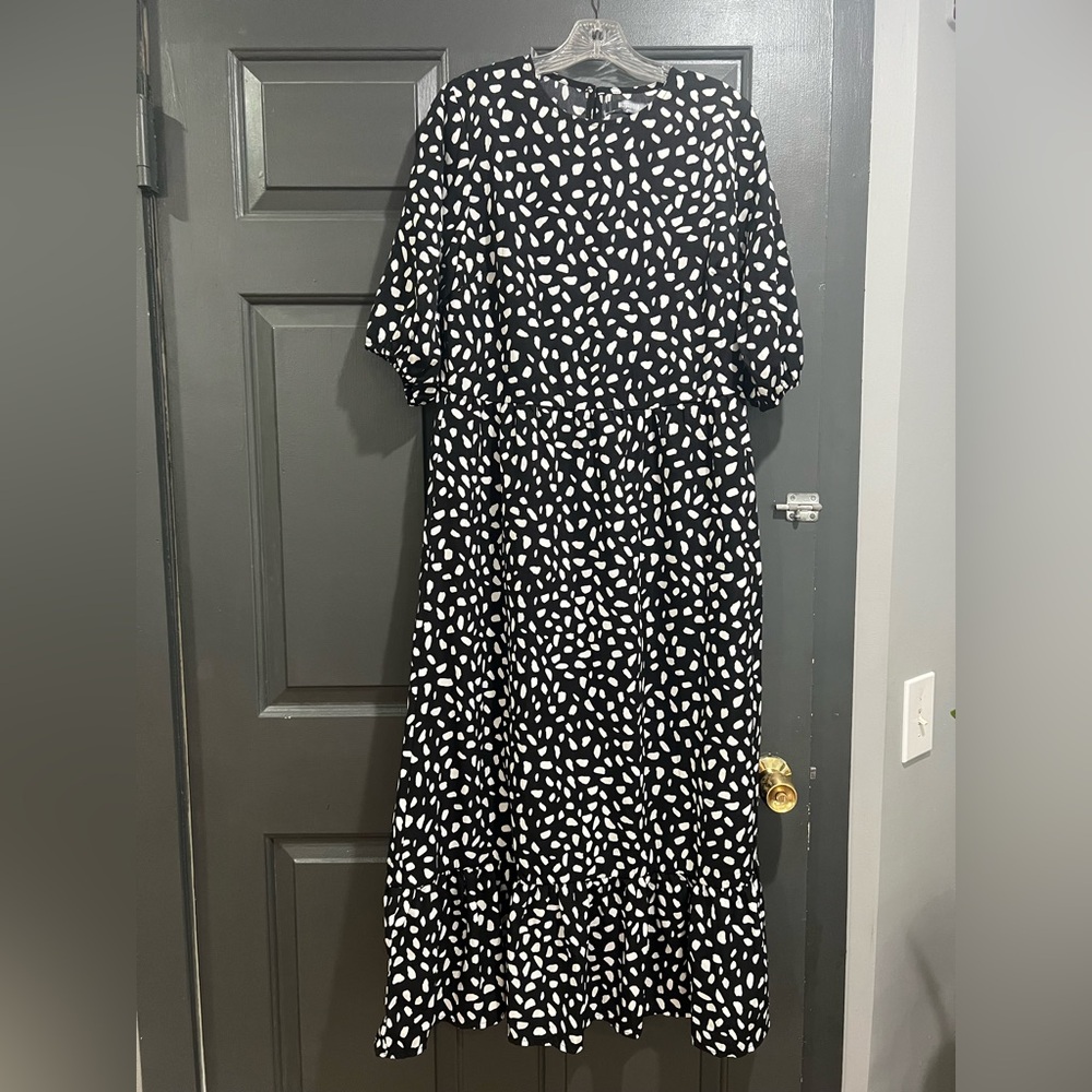Missguided+ Monochrome Long Sleeve Dress